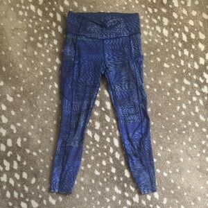 Lululemon Blue & Black Striped Fast & Free Leggings - size 6
